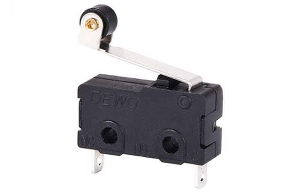 SS5-05N2-050微動開關(guān) {SS5-05N2-050微動開關(guān) width=